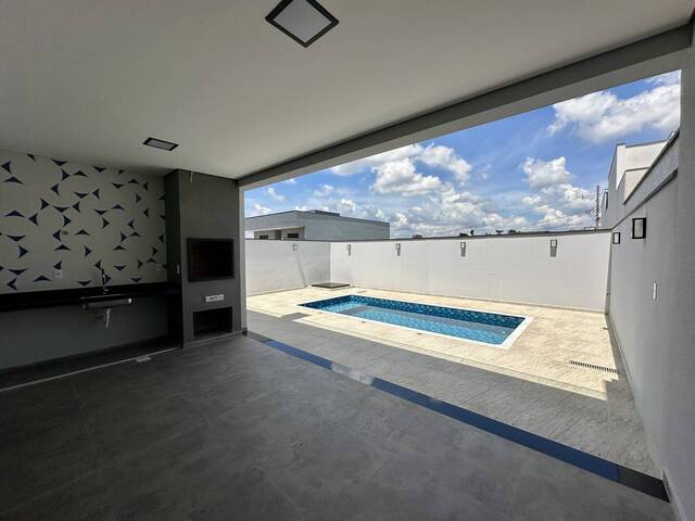 #25 - Casa para Venda em Sorocaba - SP - 2