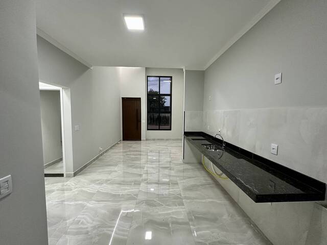 #32 - Casa para Venda em Sorocaba - SP - 2